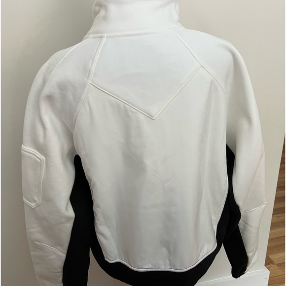 Nike Jordan Jacket - Picture 4 of 11